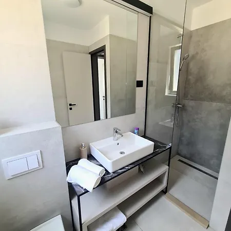 Aura Maris Apartamento Sutivan