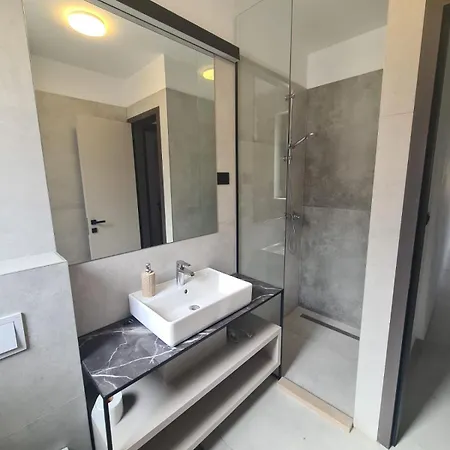 Aura Maris * Sutivan