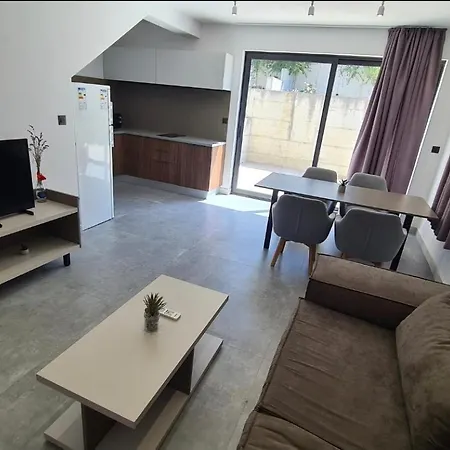 Aura Maris Apartment *