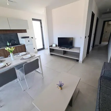 Apartment Aura Maris Sutivan