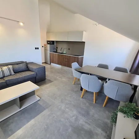 Aura Maris Apartman Sutivan