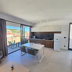 Apartment Aura Maris Sutivan