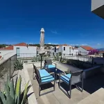 Apartment Aura Maris Sutivan